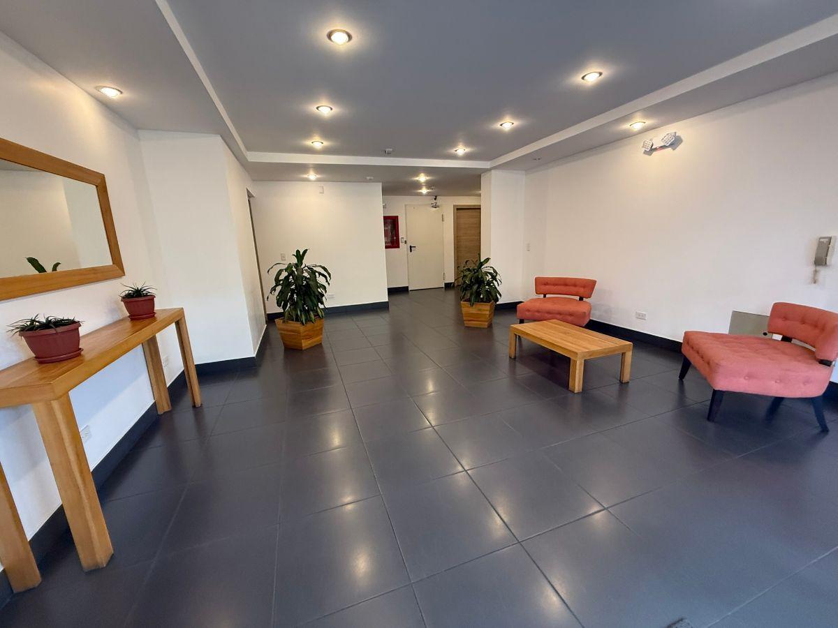 Lomas de Monteserrín. Bellisimo Departamento con Balcón — imagen 10
