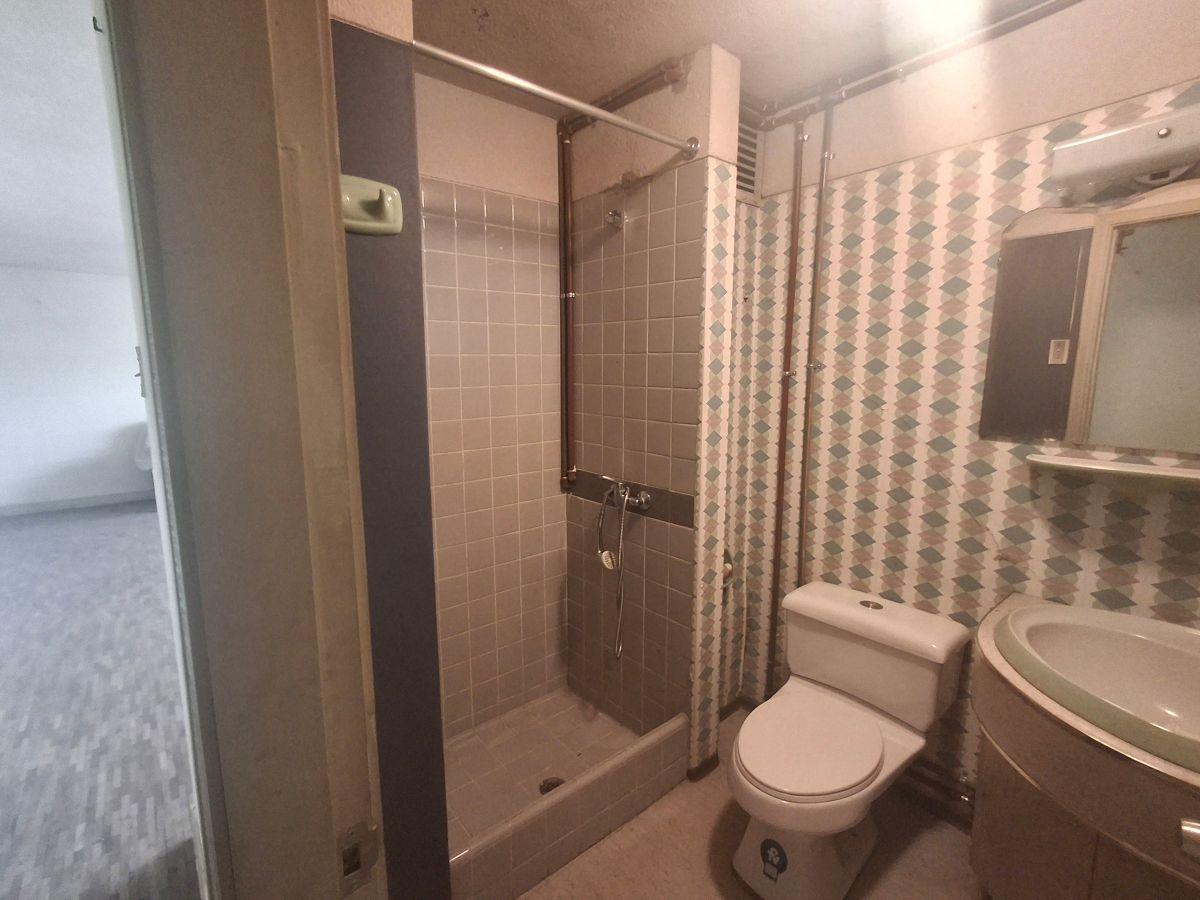 Av Colon, Departamento de 3 Habitaciones, Vista, 1 Parqueo — imagen 8