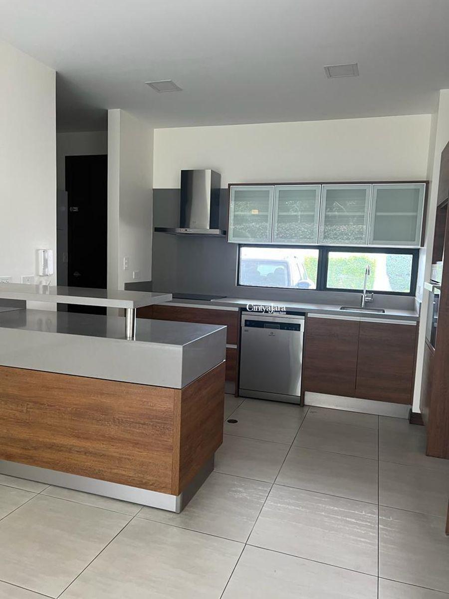 Casa en Venta, en Conjunto, Excelente Ubicación, 3 Dorm., Jardín — imagen 10