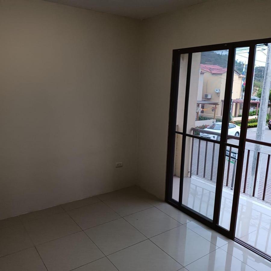 Casa de Venta en La Rioja - Asturias, Guayas — imagen 7