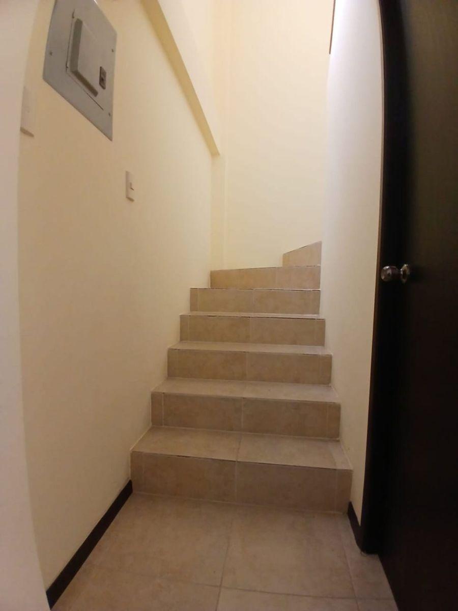 Venta de Casa Urb. Gran Vittoria L. Bermeo, Guayas — imagen 6