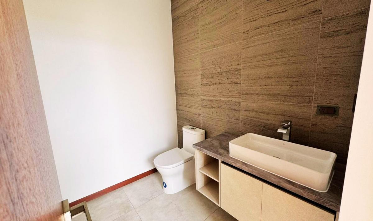 Casa 320 m² en Venta en Tumbaco — imagen 6