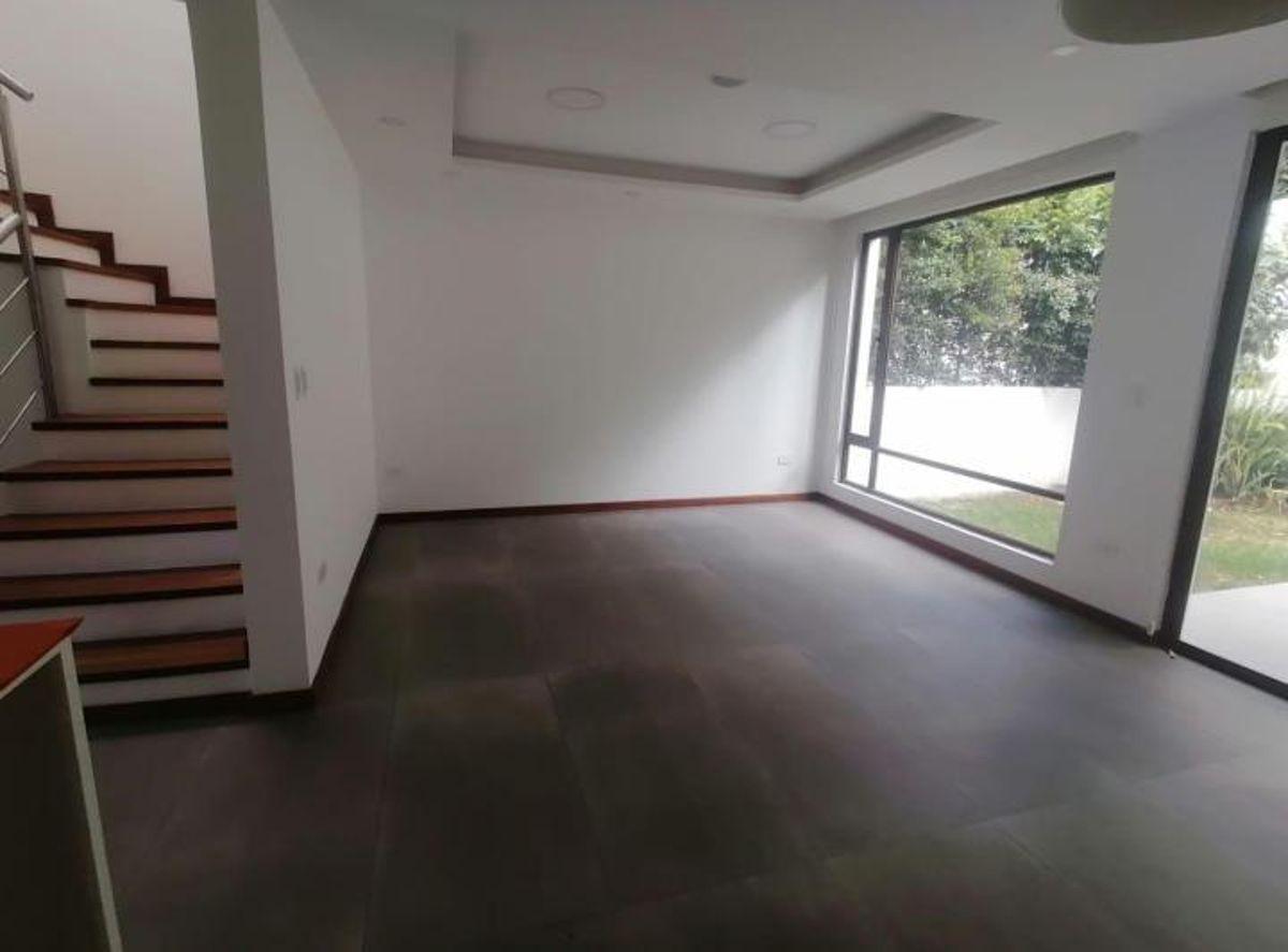 Casa de Venta en Conjunto Privado La Morita Seguridad 24/7 — imagen 7
