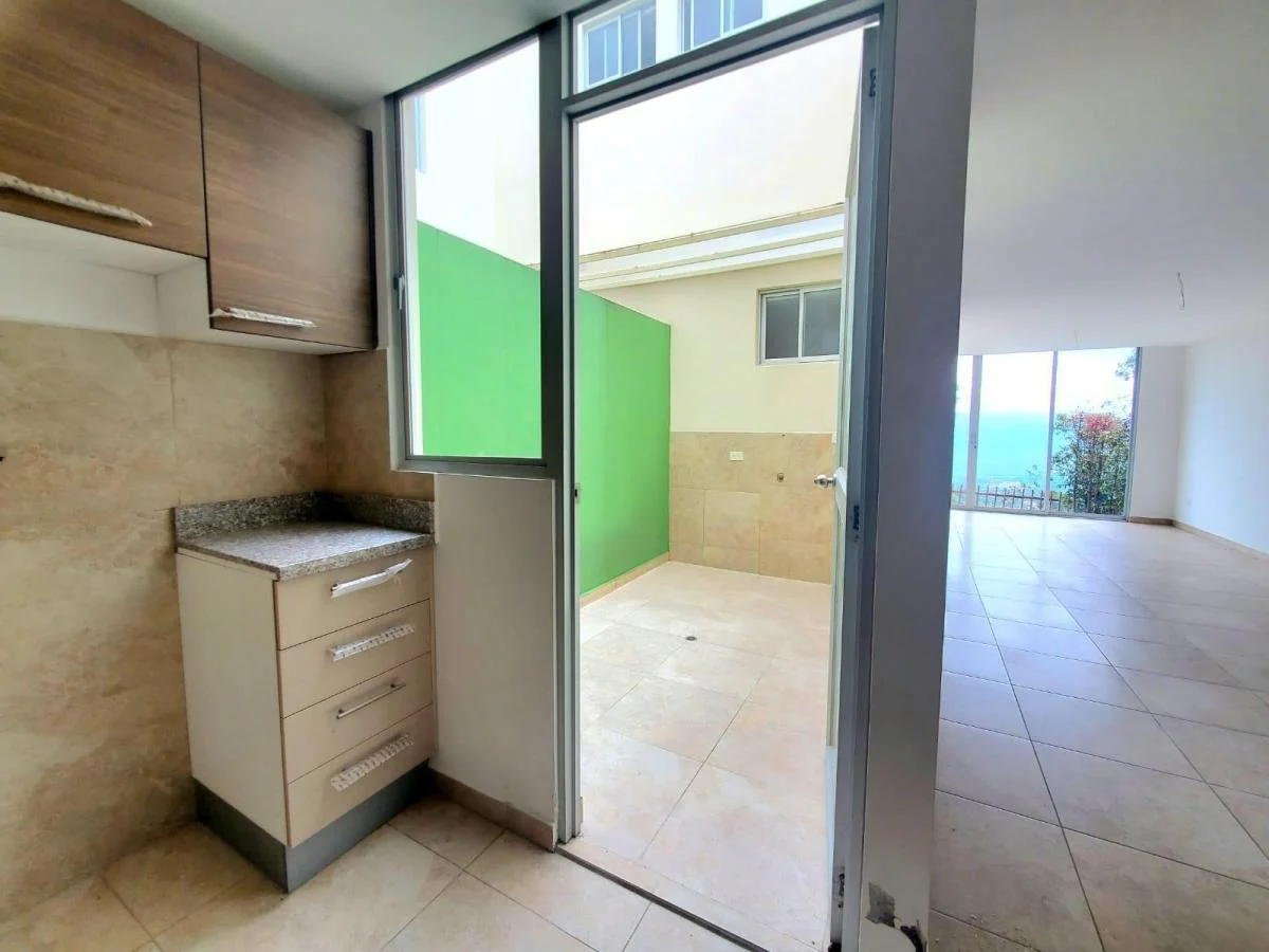 Casa Amplia con Crédito Vip Miti Miti en Calderón — imagen 3
