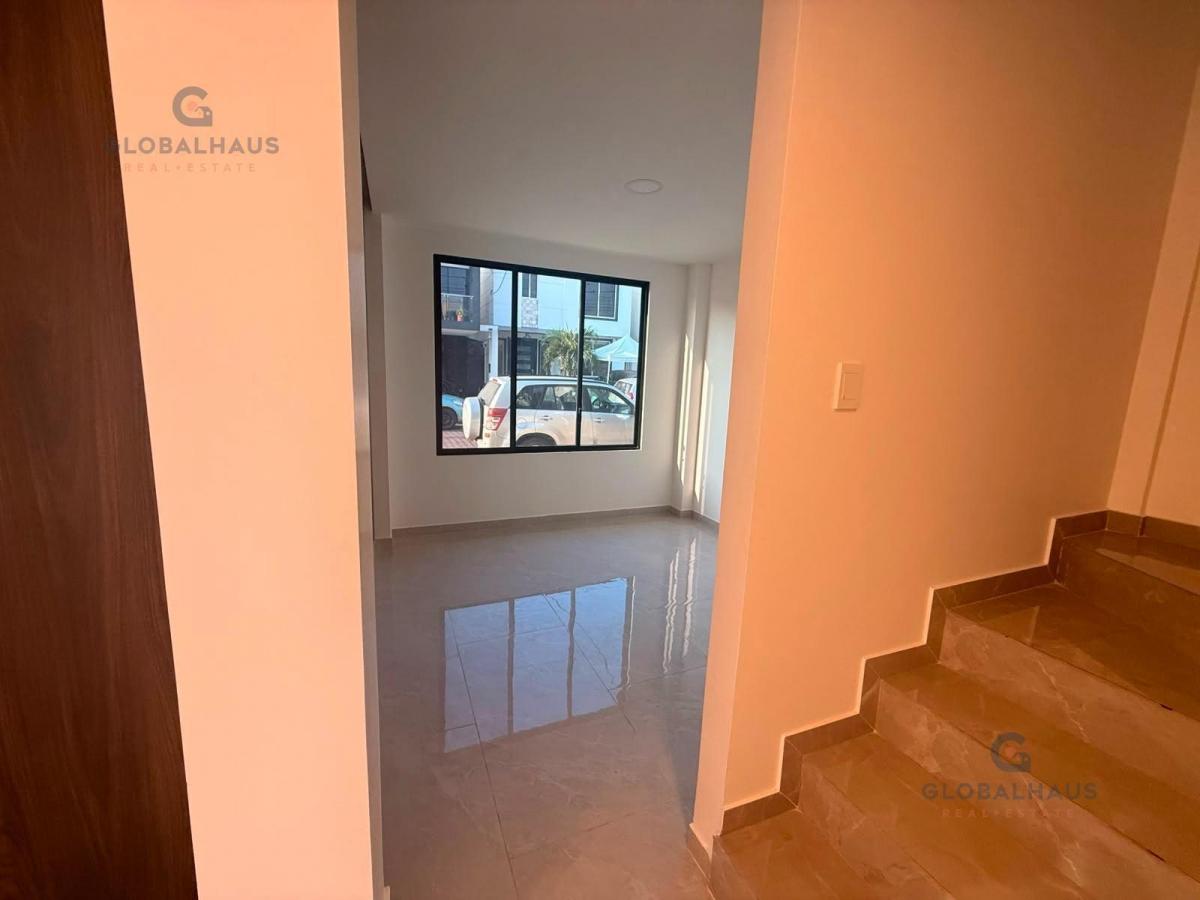 Casa en Venta con 3 Habitaciones en Urb. San Antonio C. A. Guayas — imagen 6