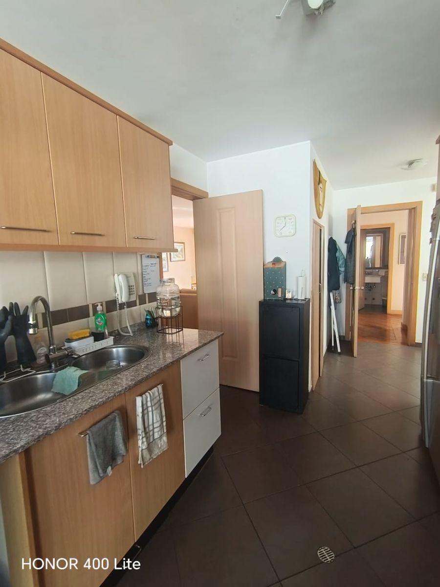 Hermosa Casa de 250 m² con 4 Dorm. en Venta en Cumbayá — imagen 6