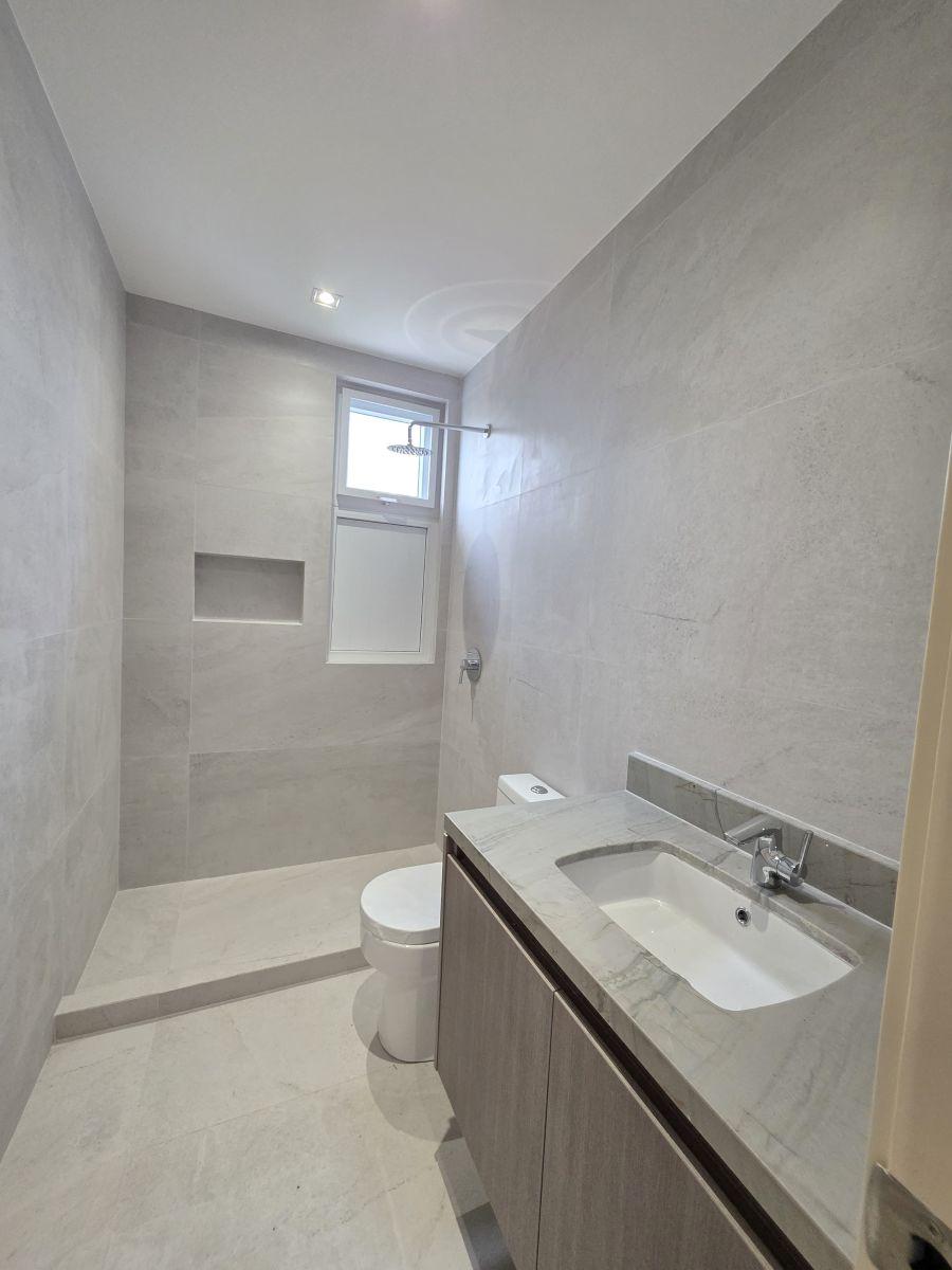 7773. Urb. Aires Norte - Samborondon Km 10, Vendo Casa de Estreno 4 Dorm. $429.995. Guayas — imagen 6