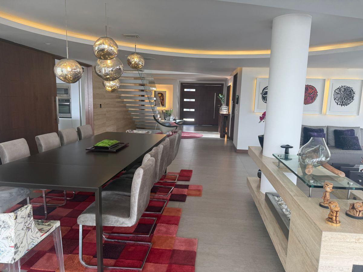 Vendo Casa de Lujo Jardines del Batan — imagen 9