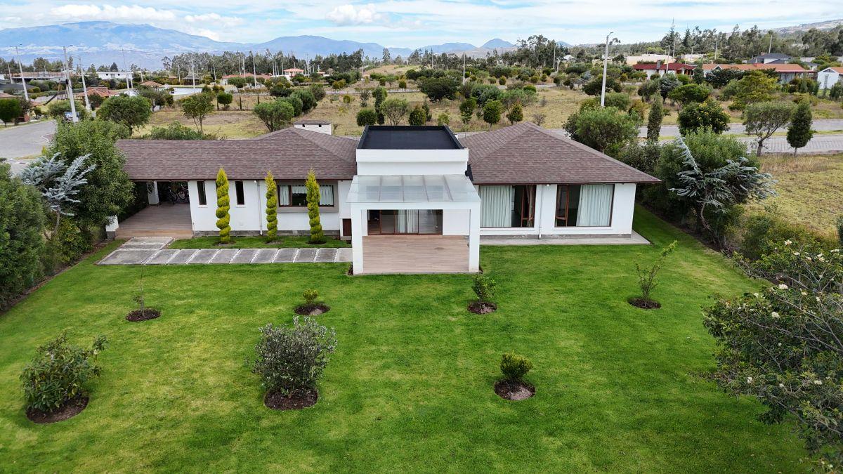 Linda Casa Tipo Rustica de Venta en Tabacundo — imagen 10