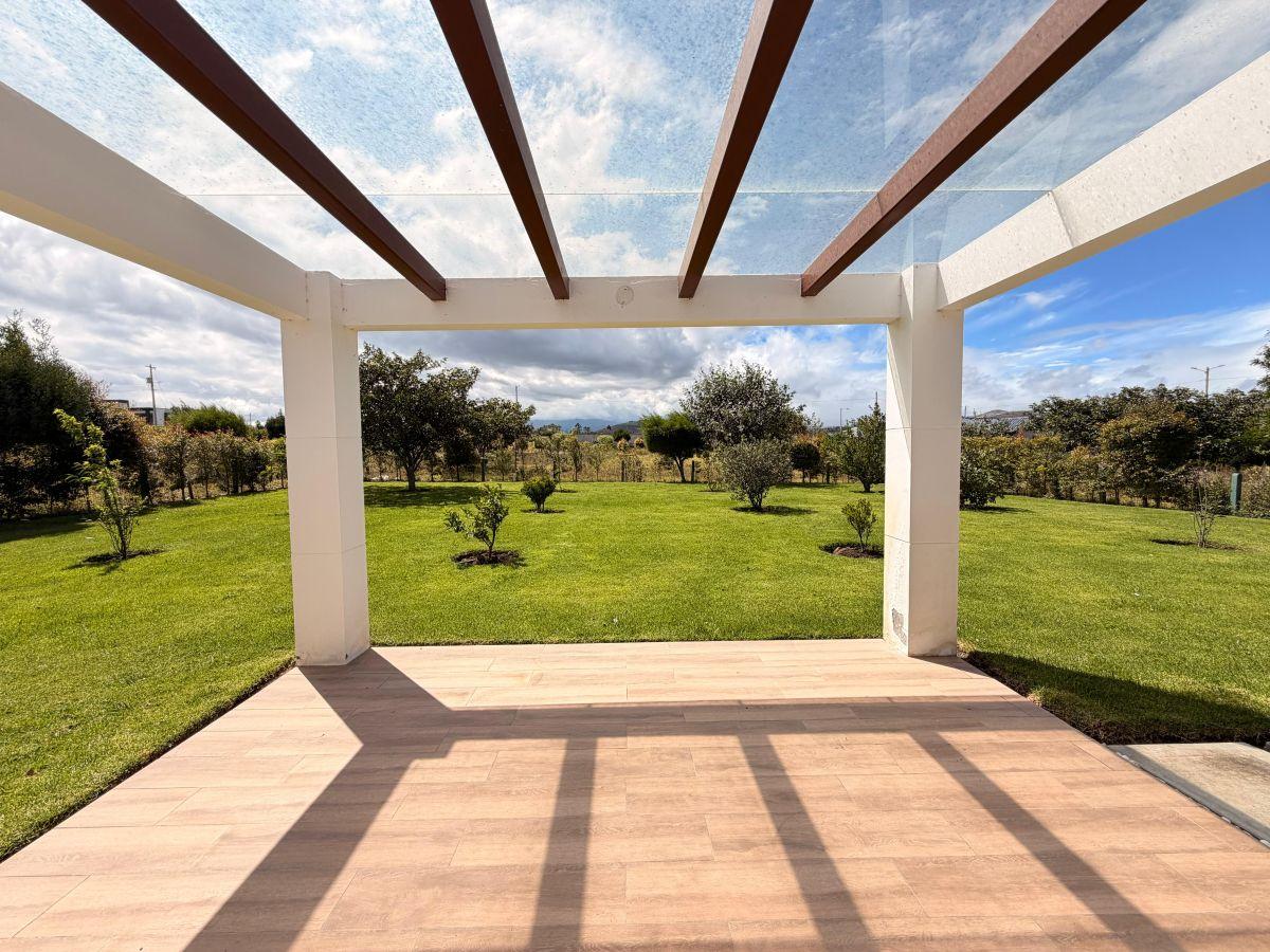 Linda Casa Tipo Rustica de Venta en Tabacundo — imagen 5