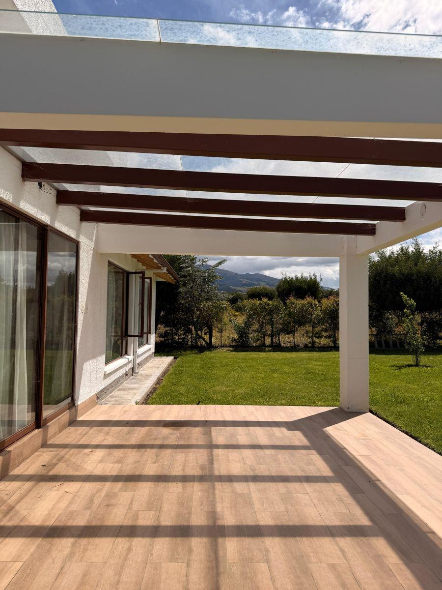 Linda Casa Tipo Rustica de Venta en Tabacundo — imagen 3
