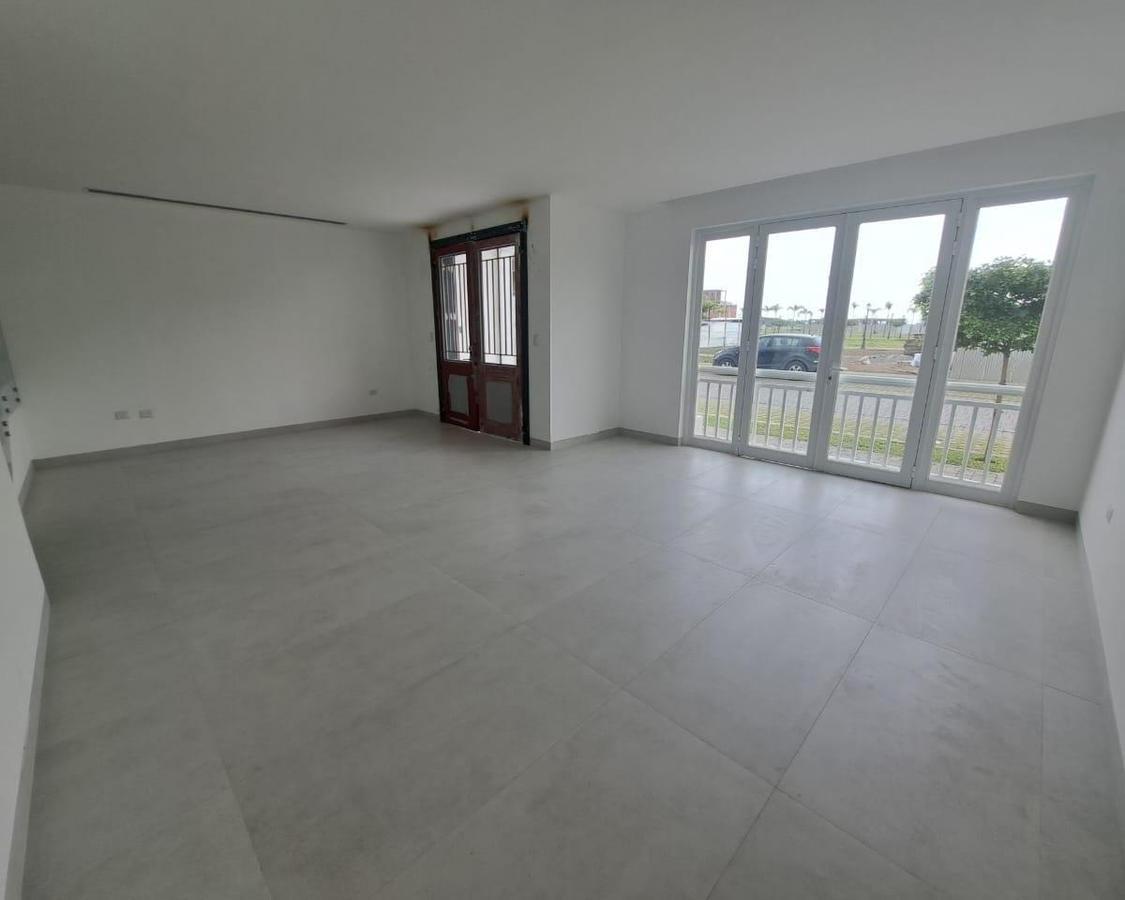 Venta de Cas en Urb. Aires Norte - Samborondon, Guayas — imagen 7