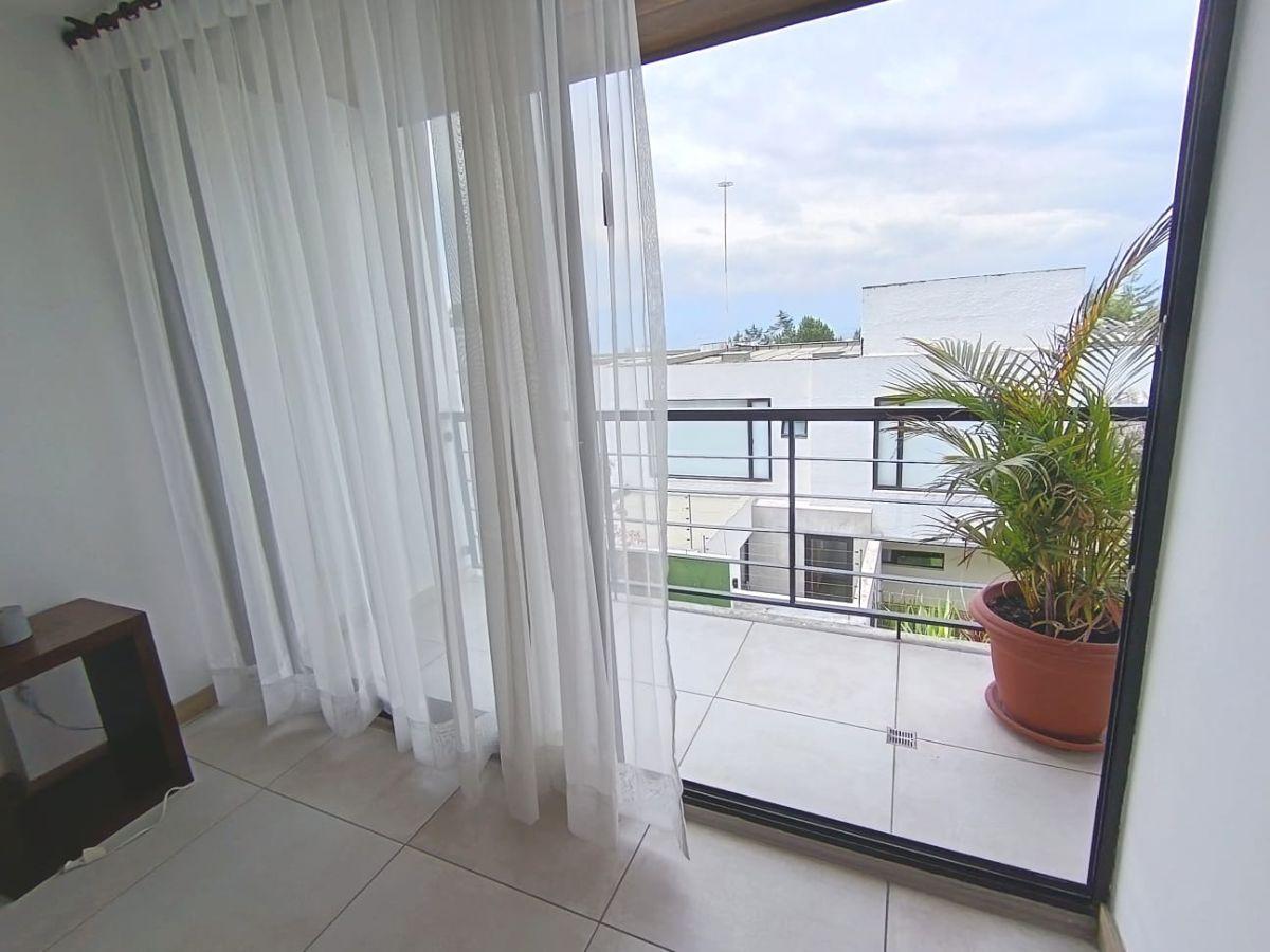 Venta Departamento Dos Dorm., 80 m. Conjunto Privado, Cumbayá — imagen 6