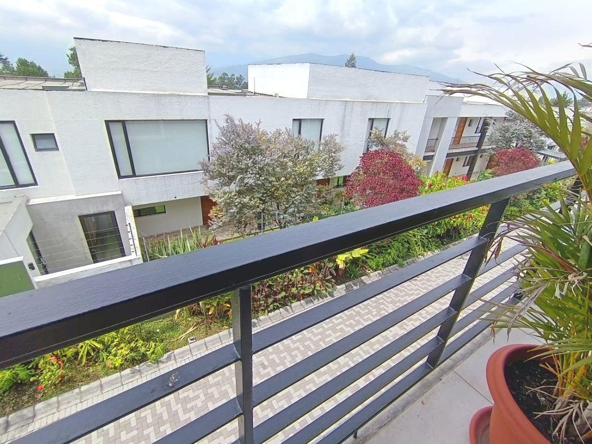Venta Departamento Dos Dorm., 80 m. Conjunto Privado, Cumbayá — imagen 4