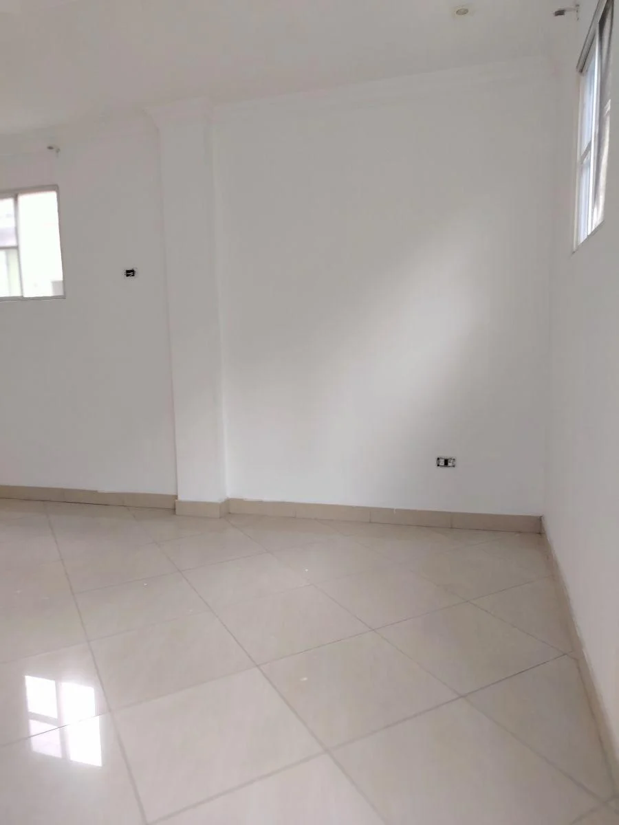 Venta de Departamento en Condominio Kennedy Norte 3 Dorm. 2do Piso + Garaje, Guayas — imagen 8