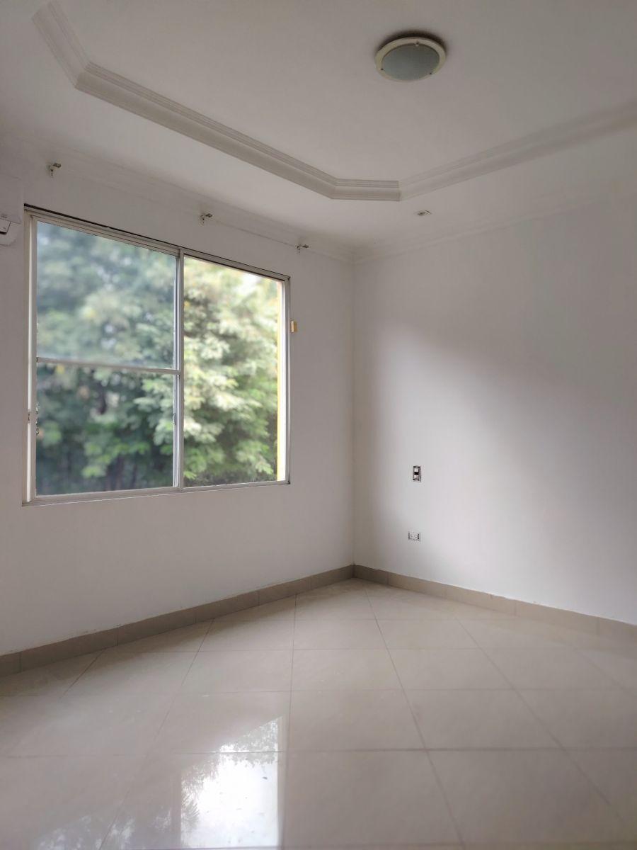Venta de Departamento en Condominio Kennedy Norte 3 Dorm. 2do Piso + Garaje, Guayas — imagen 6