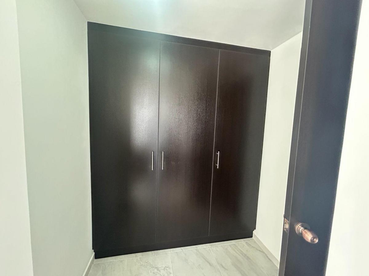Ira Venta Suite con Parqueadero Sector Abdón Calderón Sangolquí — imagen 8