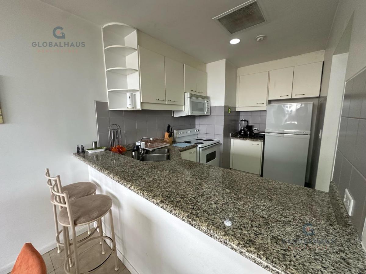 Venta de Departamento Amoblado en Kennedy Norte Torre Colón con 2 Habitaciones con Closet. V. B. Guayas — imagen 6