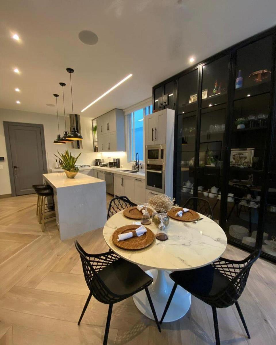 Vendo. Vía Samborondón. Preciosa Propiedad. 3 Habitaciones. Estudio., Guayas — imagen 9