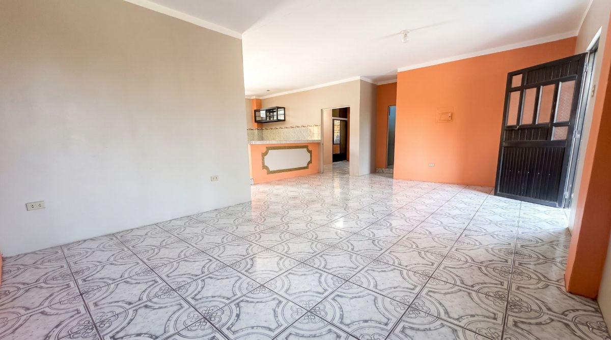 Casa Rentera de Tres Pisos en Venta, El Oro — imagen 3
