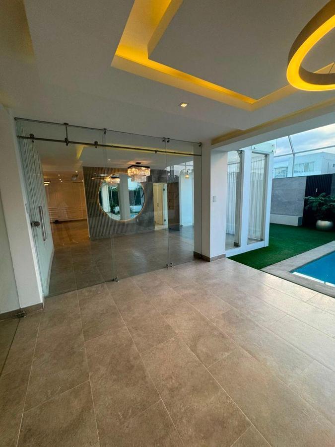 Casa de Lujo con Piscina y 4 Parqueos en Urbanización Privada - Estancias del Río, Guayas — imagen 7