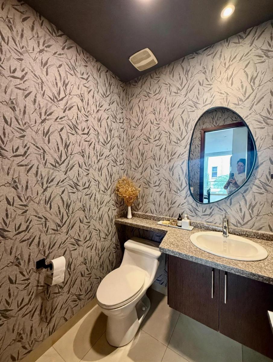 Departamento Exclusivo en Venta Súper Amplio! con Terraza Amplia!, Guayas — imagen 6