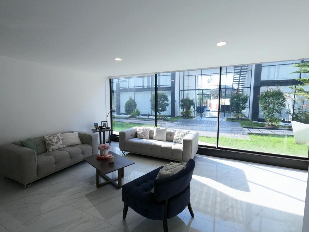 Scc. Venta Amplio Departamento Dúplex 3 Dorm.. Sector: Santa Rosa. Tumbaco — imagen 10