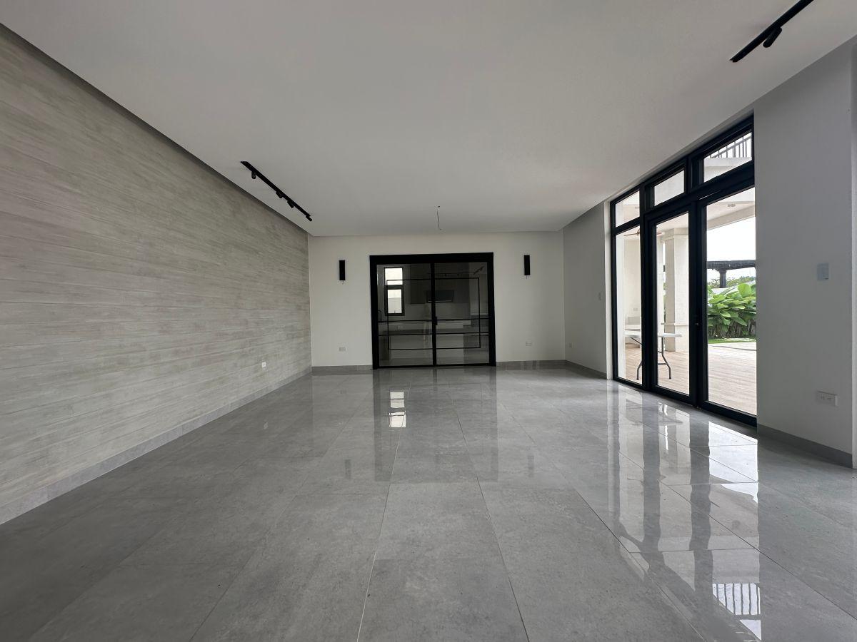 En Venta Casa 595 m² Al Lago, en Samborondon Km 8.5, Aires de Batán, 5 Dorm., Guayas — imagen 6