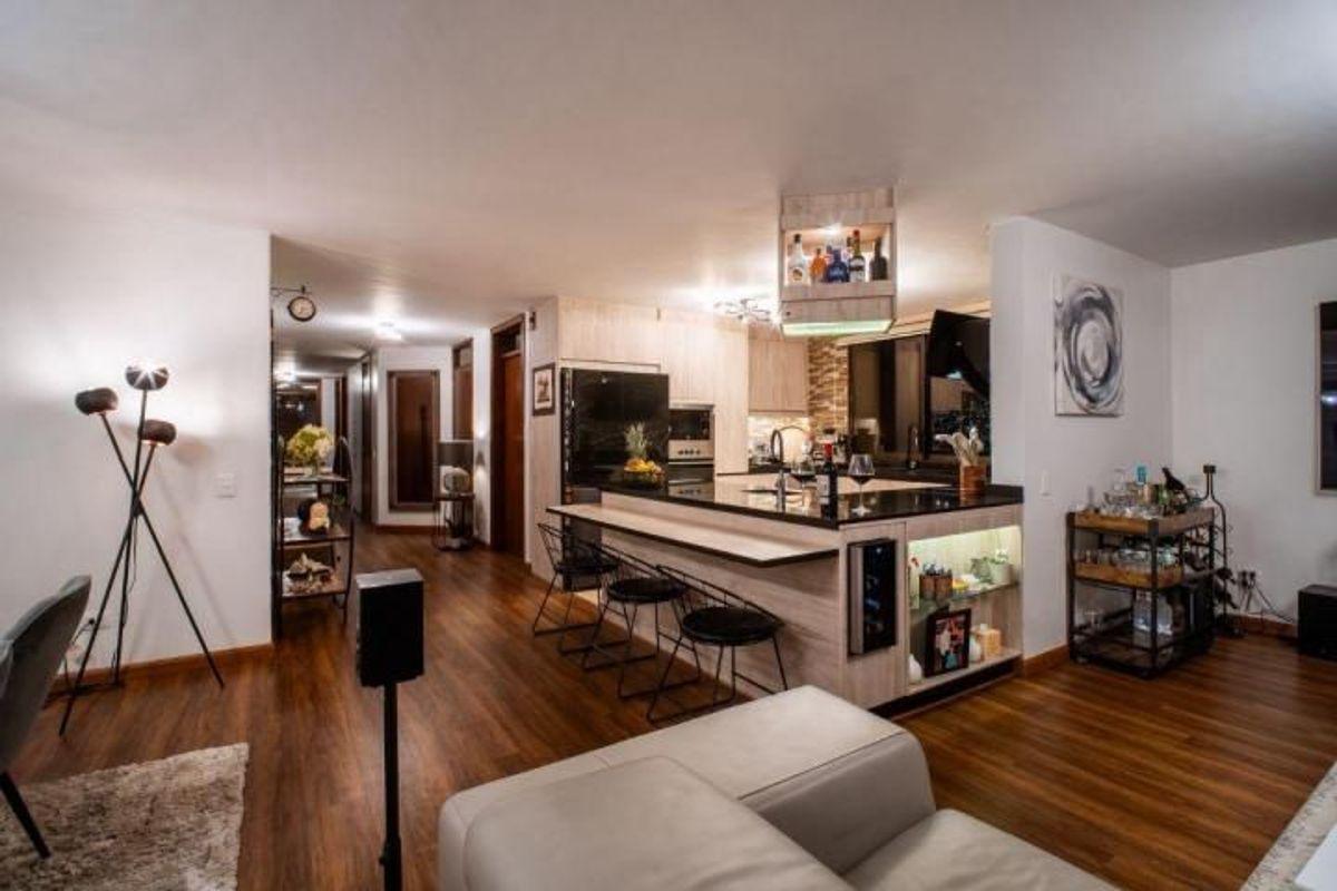 Vendo o Rento Departamento en La Av Gonzalez Suarez — imagen 9