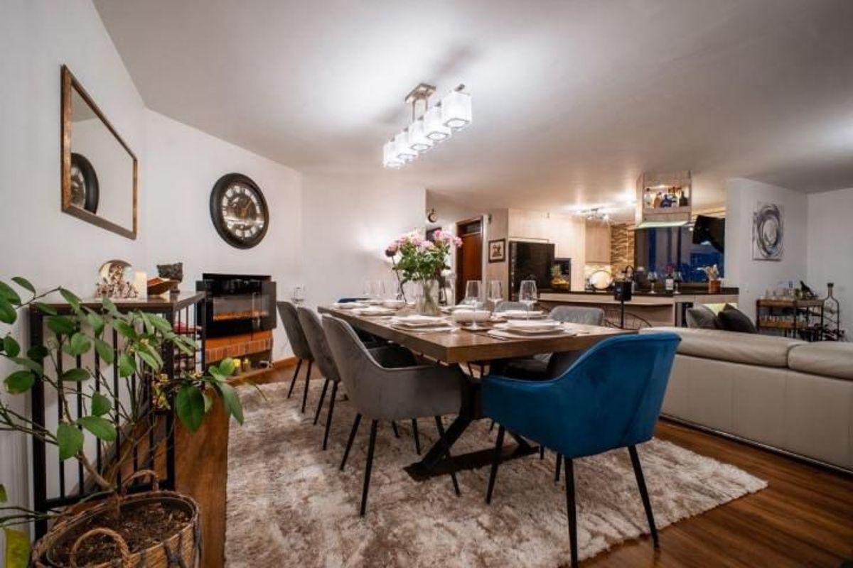 Vendo o Rento Departamento en La Av Gonzalez Suarez — imagen 4
