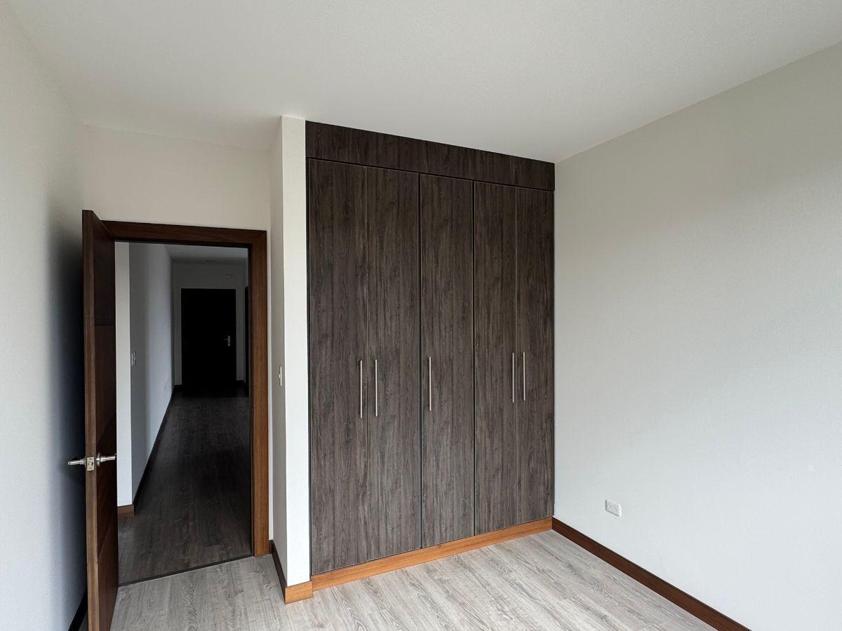 Venta Departamento de 109 m² de 3 Dorm. a Estrenar Sector Tumbaco - Quito — imagen 3
