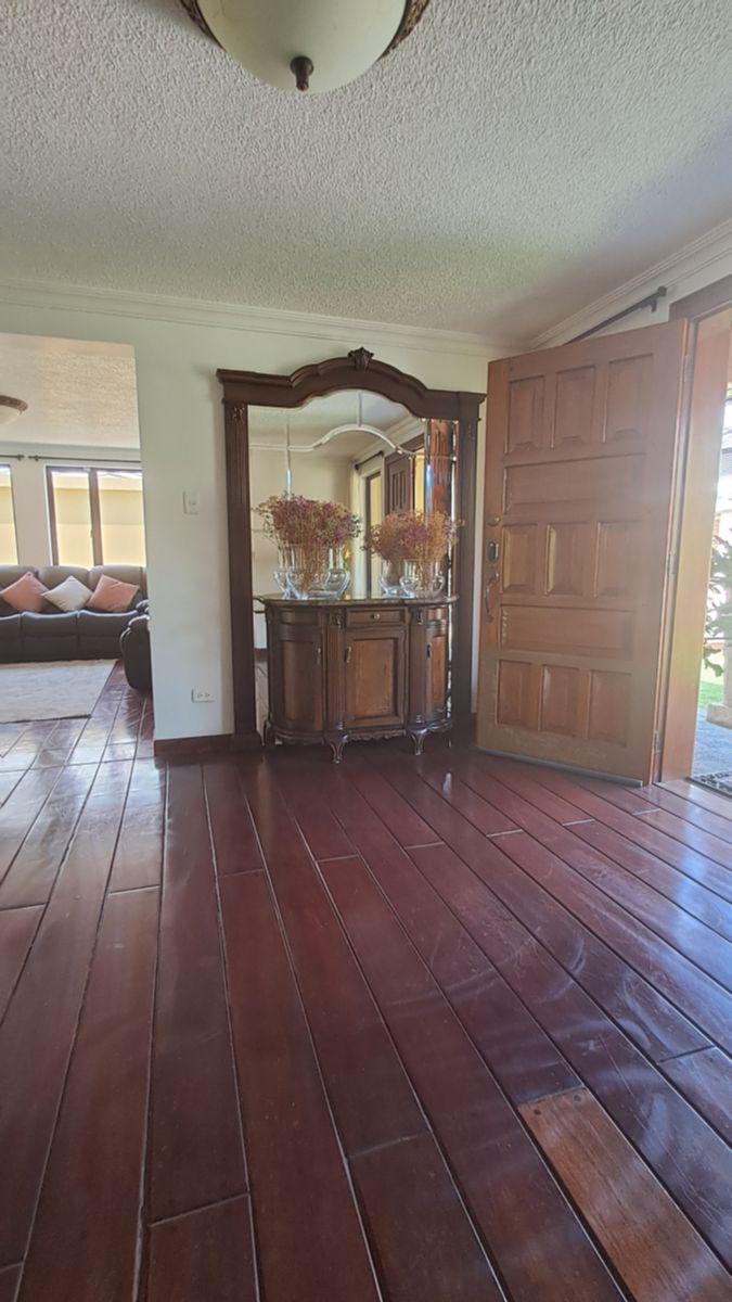 Venta de Casa Más Dep de 2 Habitaciones, en El Reservorio en Cumbaya, Súper Oportunidad — imagen 7