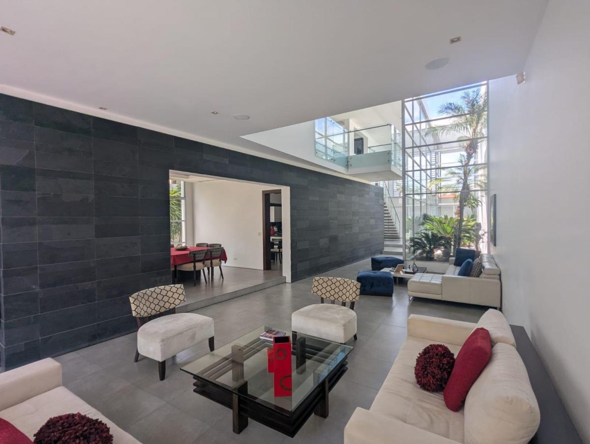 Laguna Club Moderna Casa en Venta Vista Al Lago!, Guayas — imagen 4