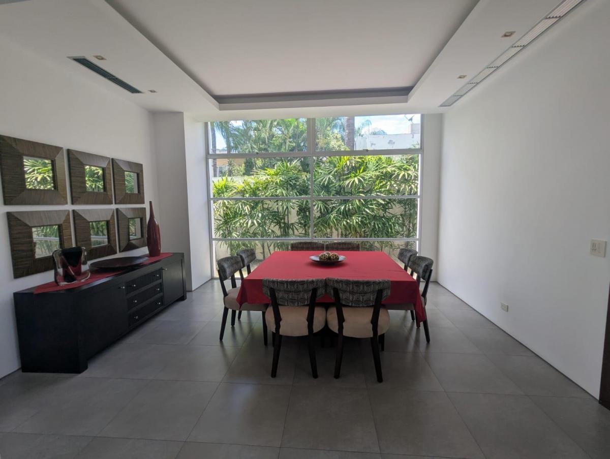 Laguna Club Moderna Casa en Venta Vista Al Lago!, Guayas — imagen 3