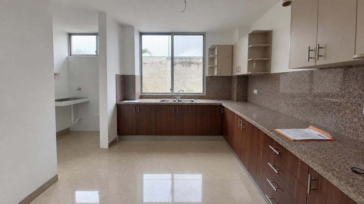 Venta Departamento 3 Dorm. Bosques de Los Ceibos Wyr, Guayas — imagen 9