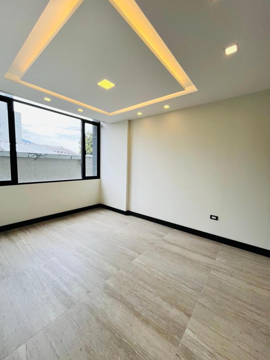 Ira Venta Departamento 3 Dorm. con Terraza. González Suárez. Provincia de Pichincha — imagen 7