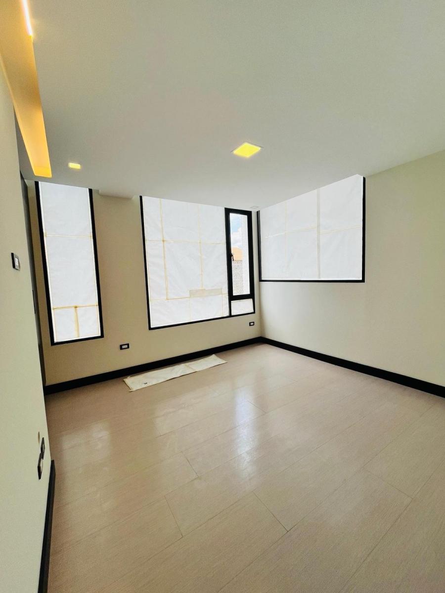 Ira Venta Departamento 3 Dorm. con Terraza. González Suárez. Provincia de Pichincha — imagen 5