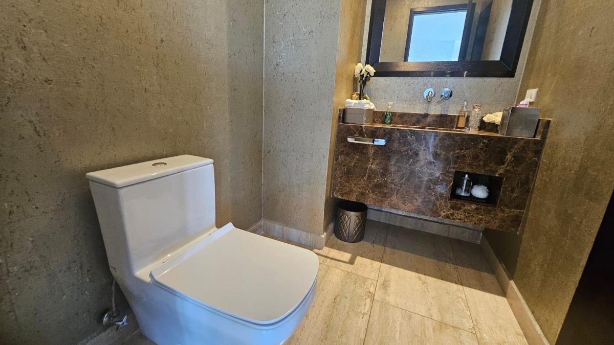 Venta o Renta Departamento 3 Dorm., Moderno Edificio Bellavista — imagen 3