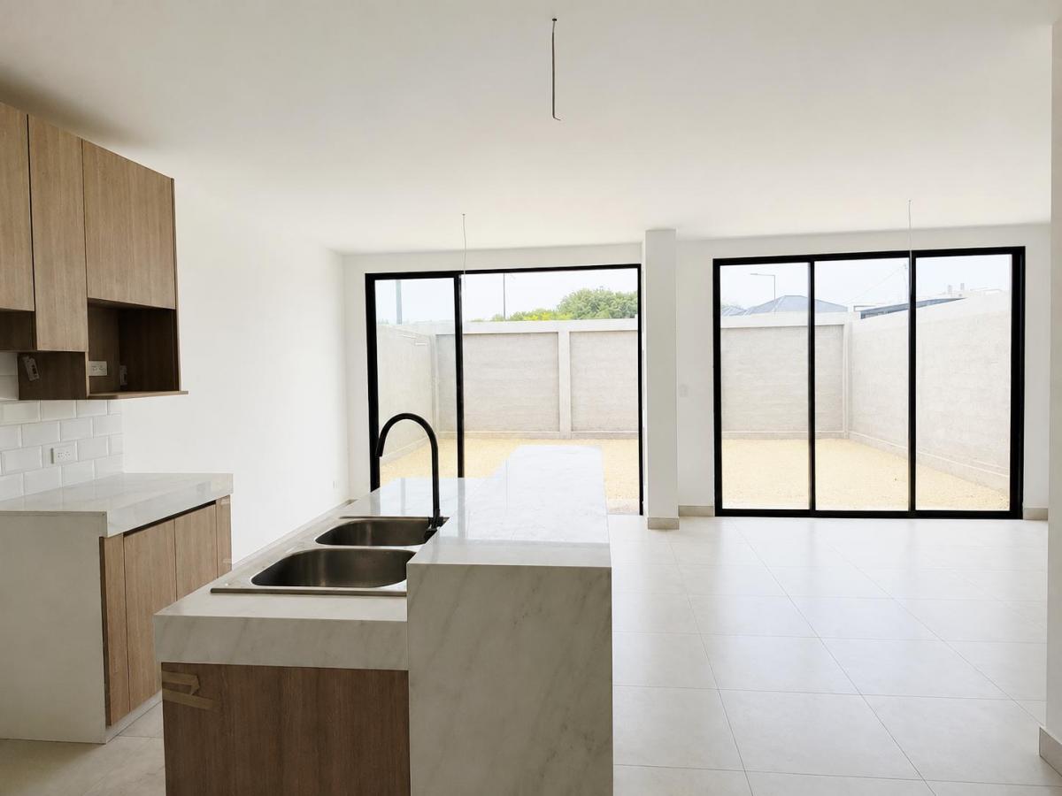 Venta Casa Urbanización Alba del Bosque, Etapa Alasia, Via a La Costa Km 18, 3 Dorm. Guayas — imagen 10