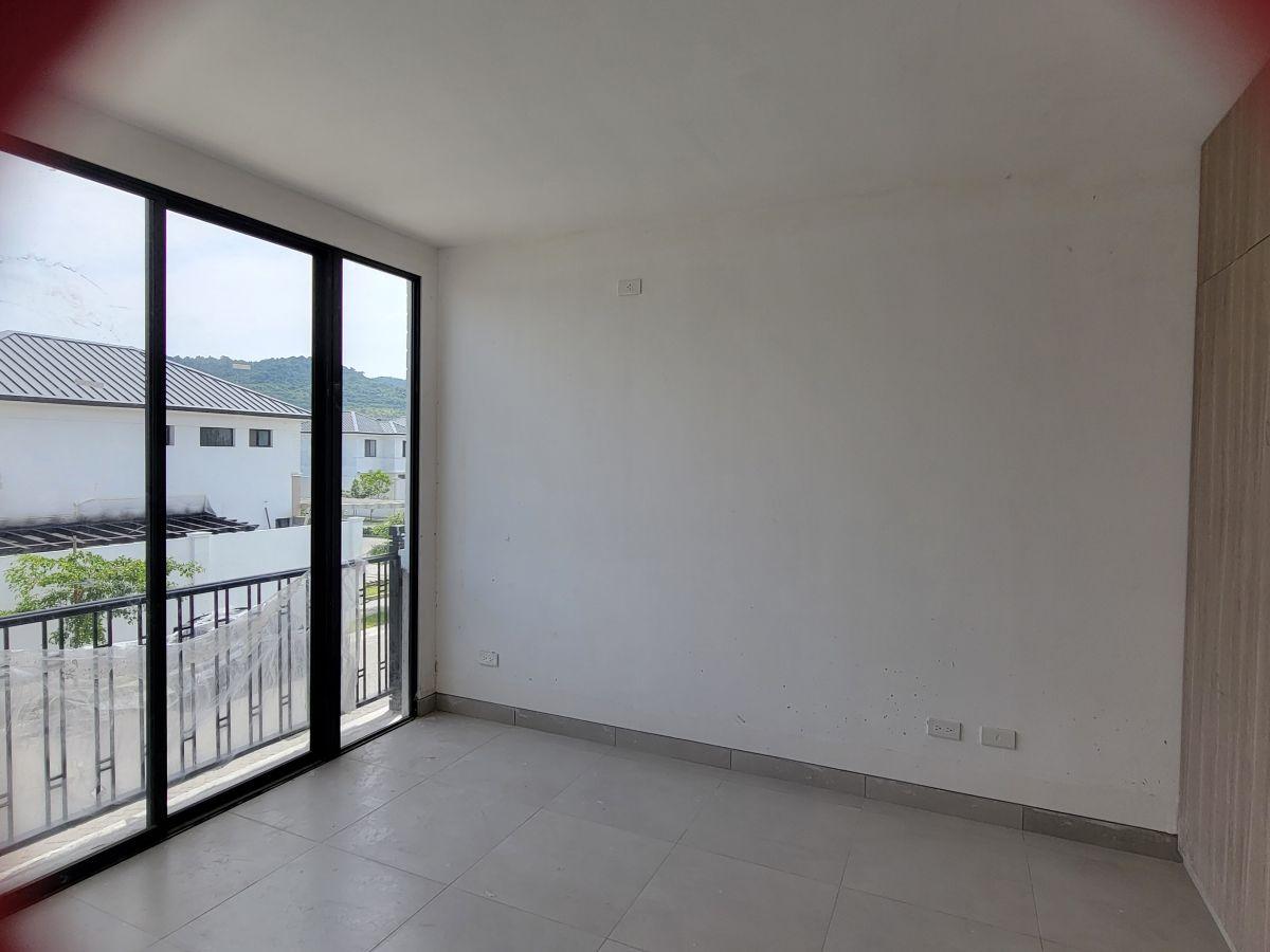 Venta Casa Urbanización Alba del Bosque, Etapa Alasia, Via a La Costa Km 18, 3 Dorm. Guayas — imagen 5