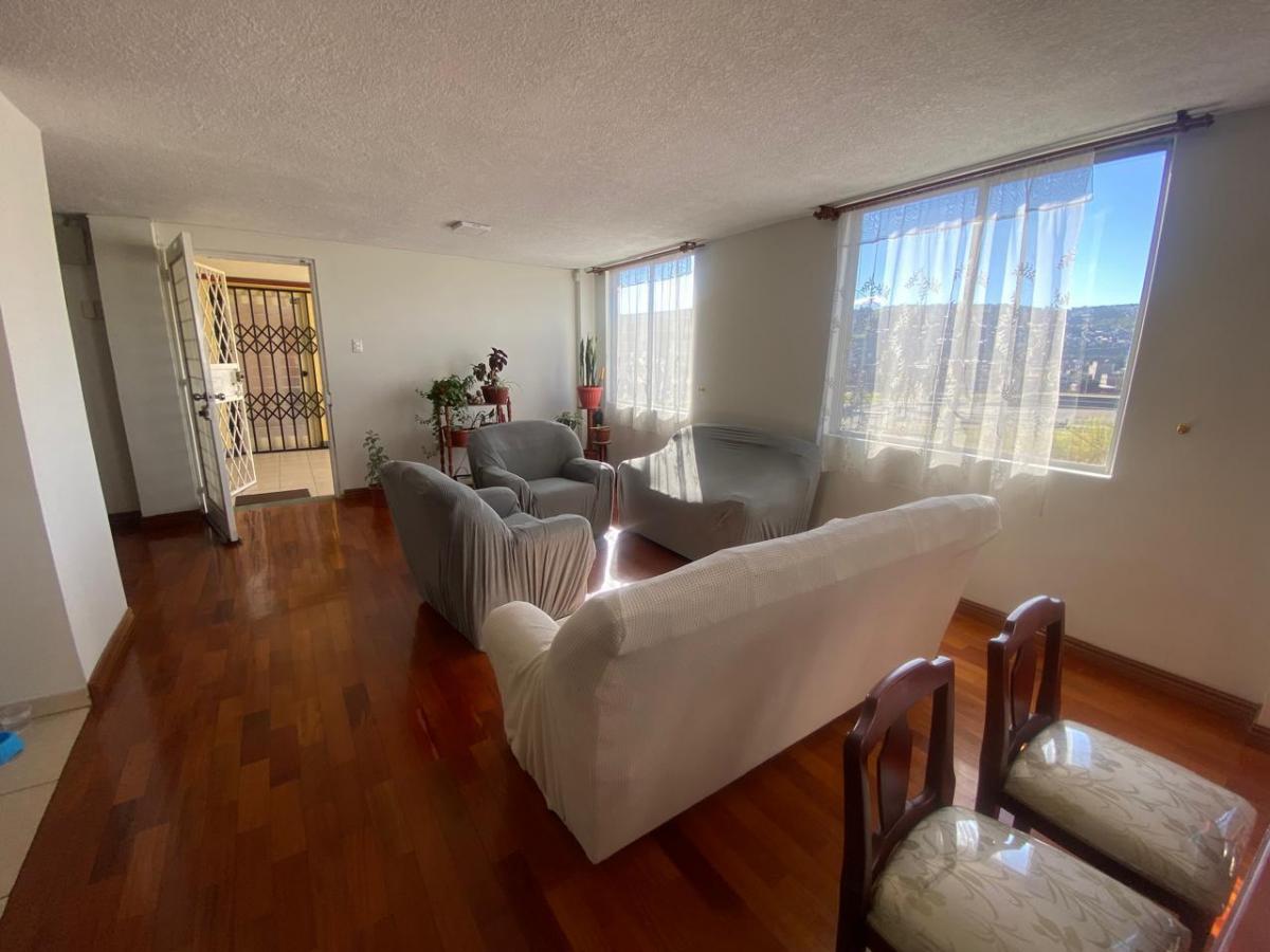Quitumbe en Venta Departamento Duplex 3 Dorm. — imagen 3