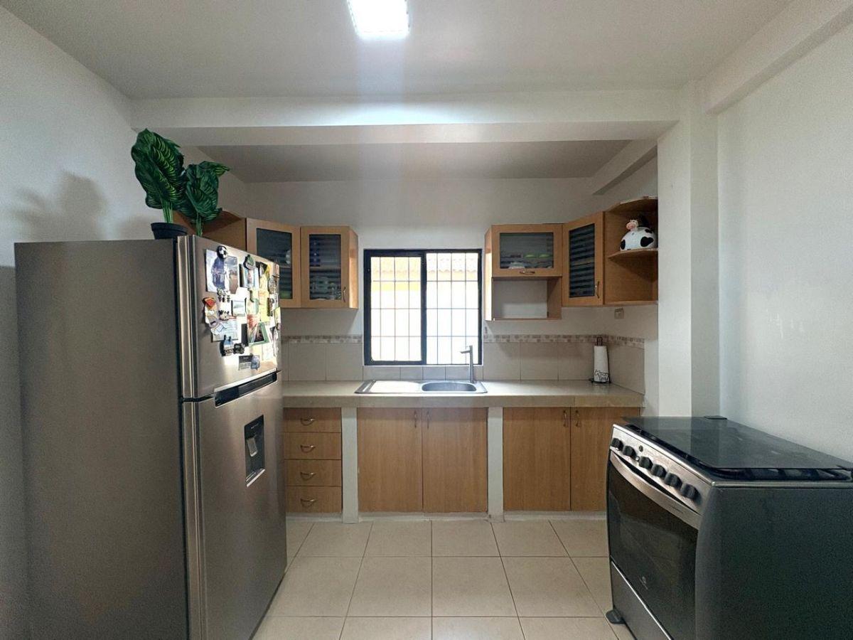 Casa en Venta en Urbanización Villa Club Etapa Floral Via Daule Aurora, Guayas — imagen 8