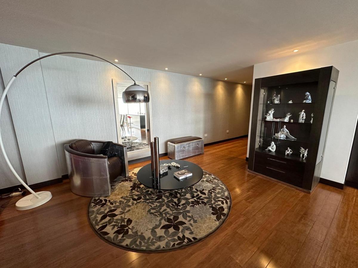 Kr - Sector Lomas de Monteserrin, Departamento 2d Más Estudio en Venta 170 m² con Terraza Propia — imagen 3