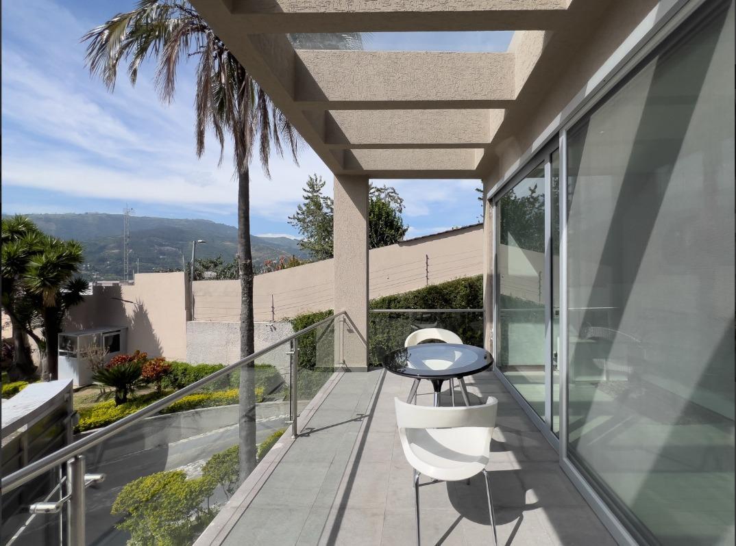 Casas Modernas en Cumbayá Quito Ecuador Venta o Renta, Scala Shopping — imagen 6