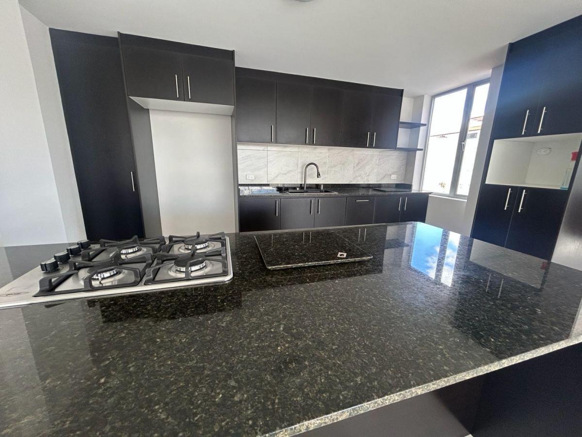 Ira Venta Departamento 2 Habitaciones Sector Abdón Calderón Sangolquí — imagen 9