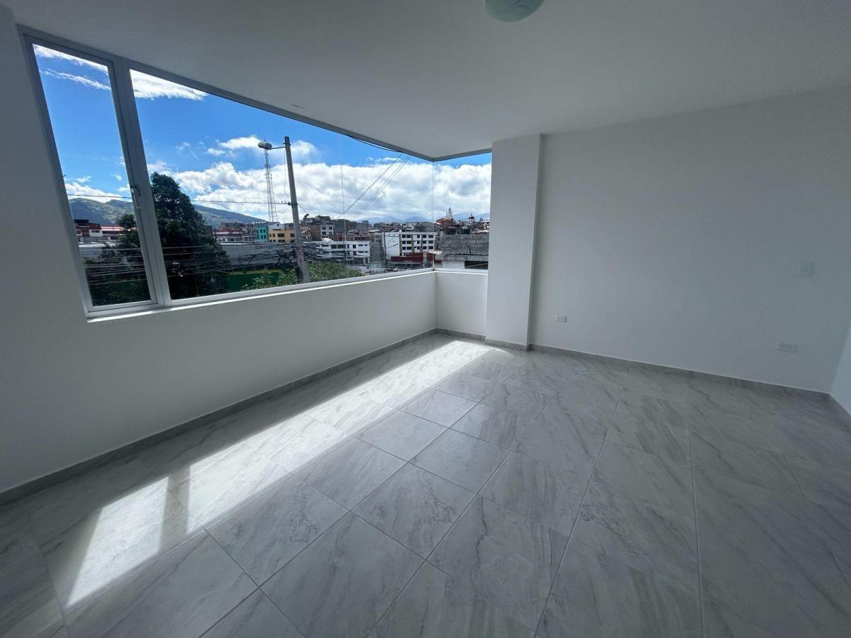 Ira Venta Departamento 2 Habitaciones Sector Abdón Calderón Sangolquí — imagen 7