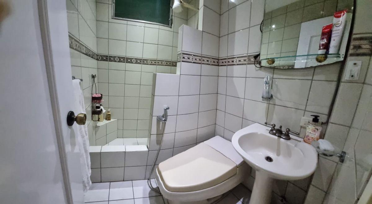 Vendo Departamento Planta Baja en Urdesa, Guayas — imagen 3