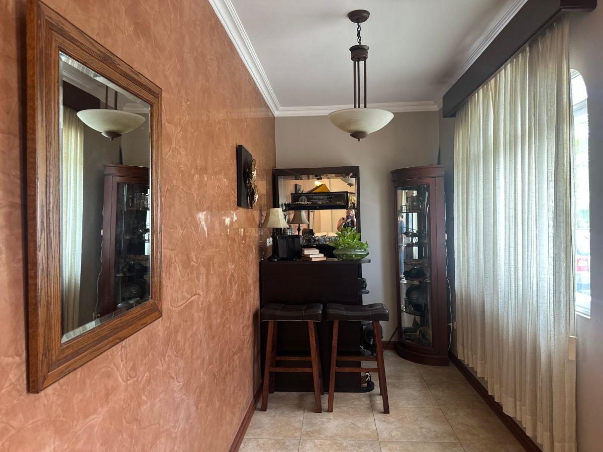 Venta Casa - Villa de Una Planta en Urbanización Fontana Km 2.5 Via Samborondon/ Sector Uess, Guayas — imagen 10