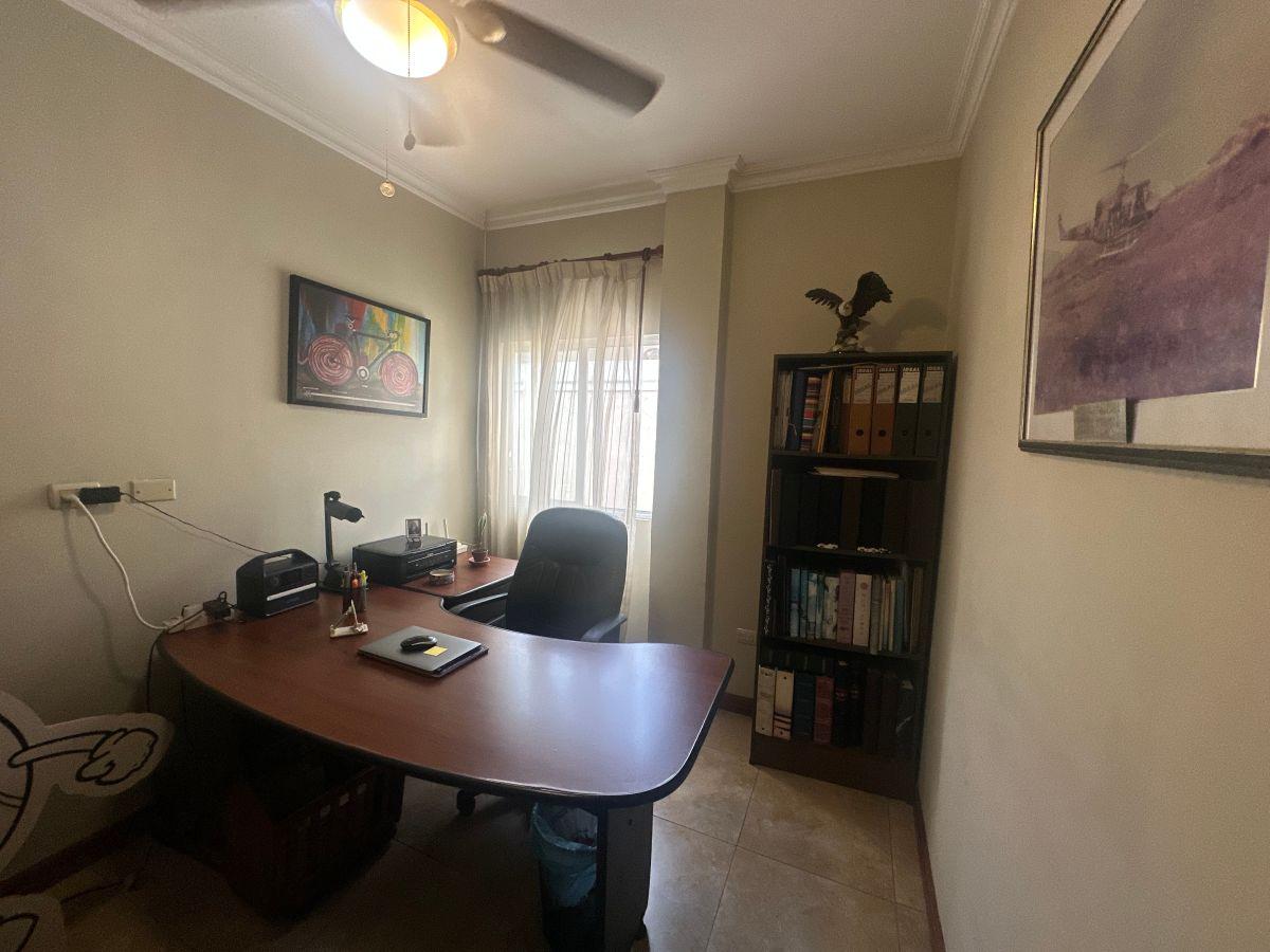 Venta Casa - Villa de Una Planta en Urbanización Fontana Km 2.5 Via Samborondon/ Sector Uess, Guayas — imagen 4