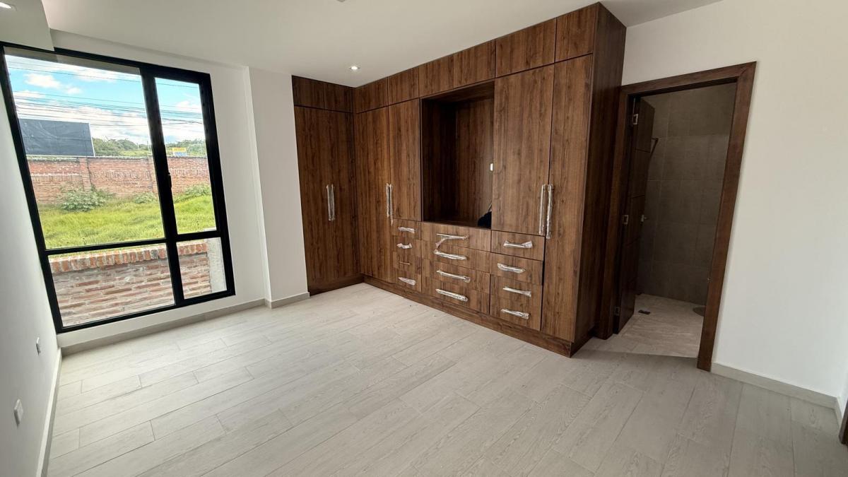 Eph Venta Departamento 120 m² de 3 Hab. Cumbayá — imagen 7